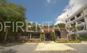 Local Comercial Av. Abraham Lincoln 958, Ofirenta