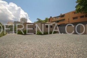 Local Comercial Av. Abraham Lincoln 958, Ofirenta