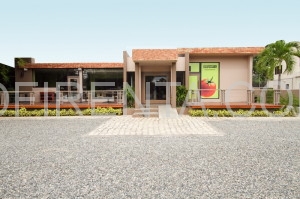 Local Comercial Av. Abraham Lincoln 958, Ofirenta